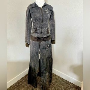 Brown/Gray pants and hoodie